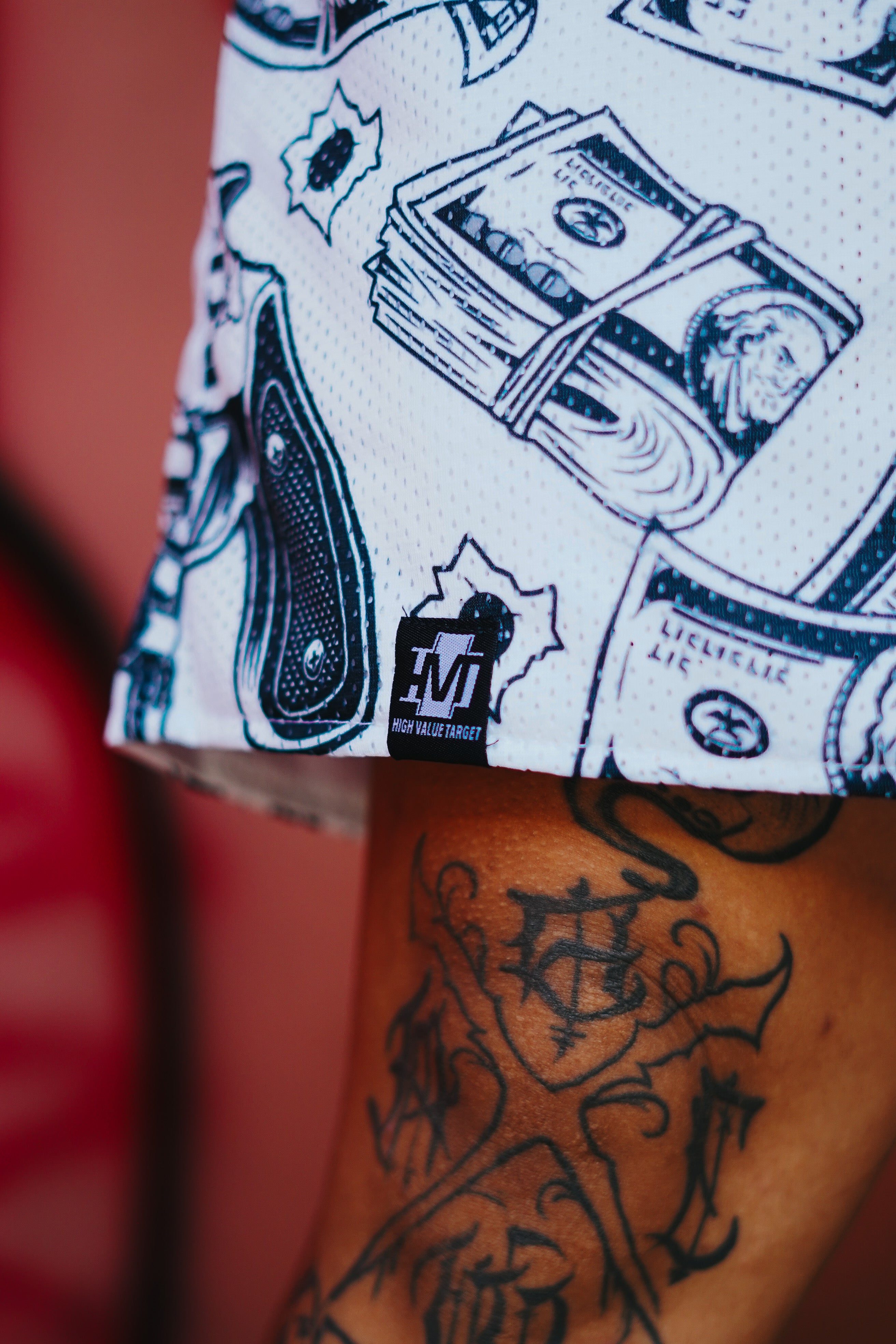 HIGH VALUE TARGET "Money & Gun" MESH SHORTS - WHITE