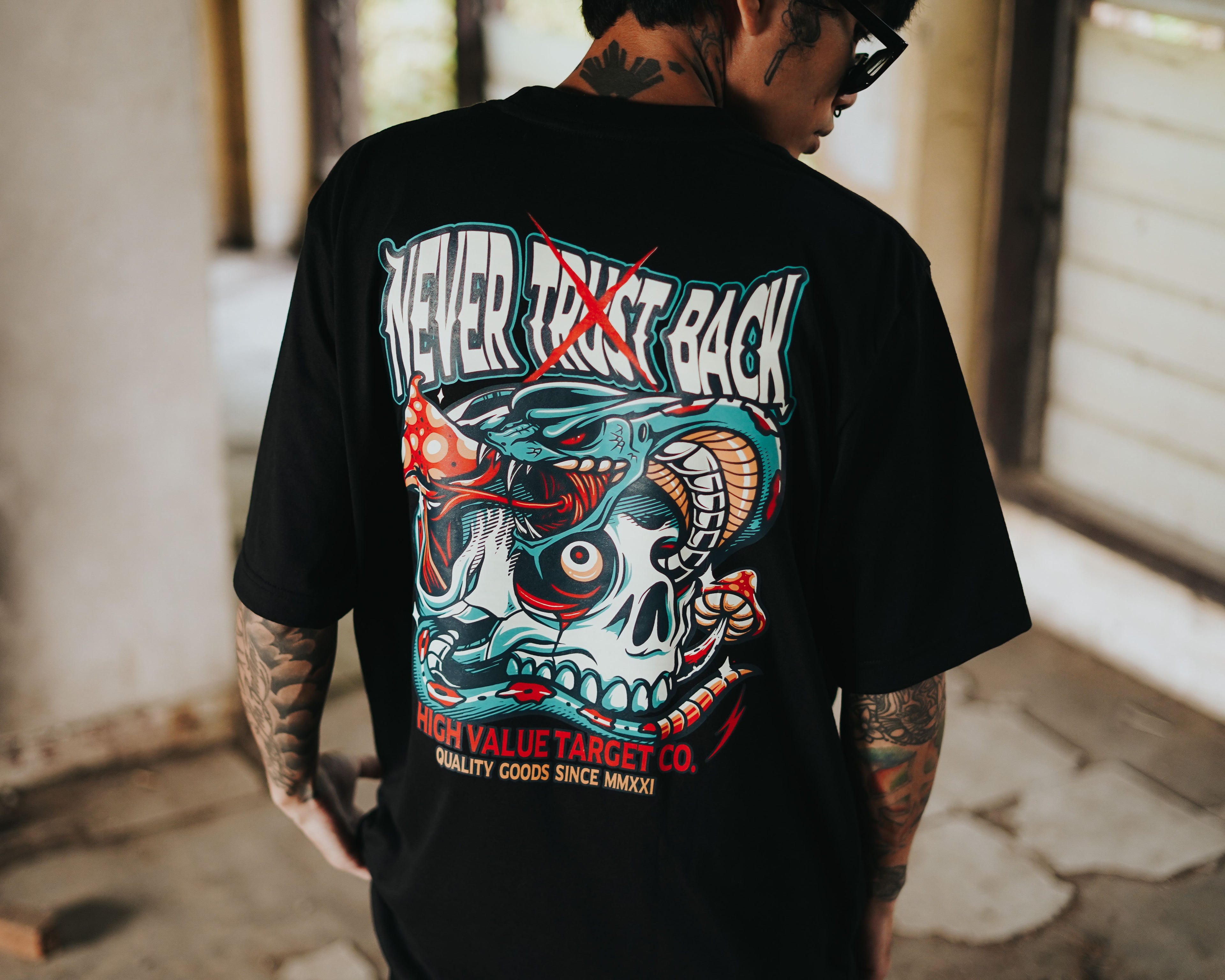 HIGH VALUE TARGET "NEVER TRUST BACK" (Black) CVC Cotton T-Shirt