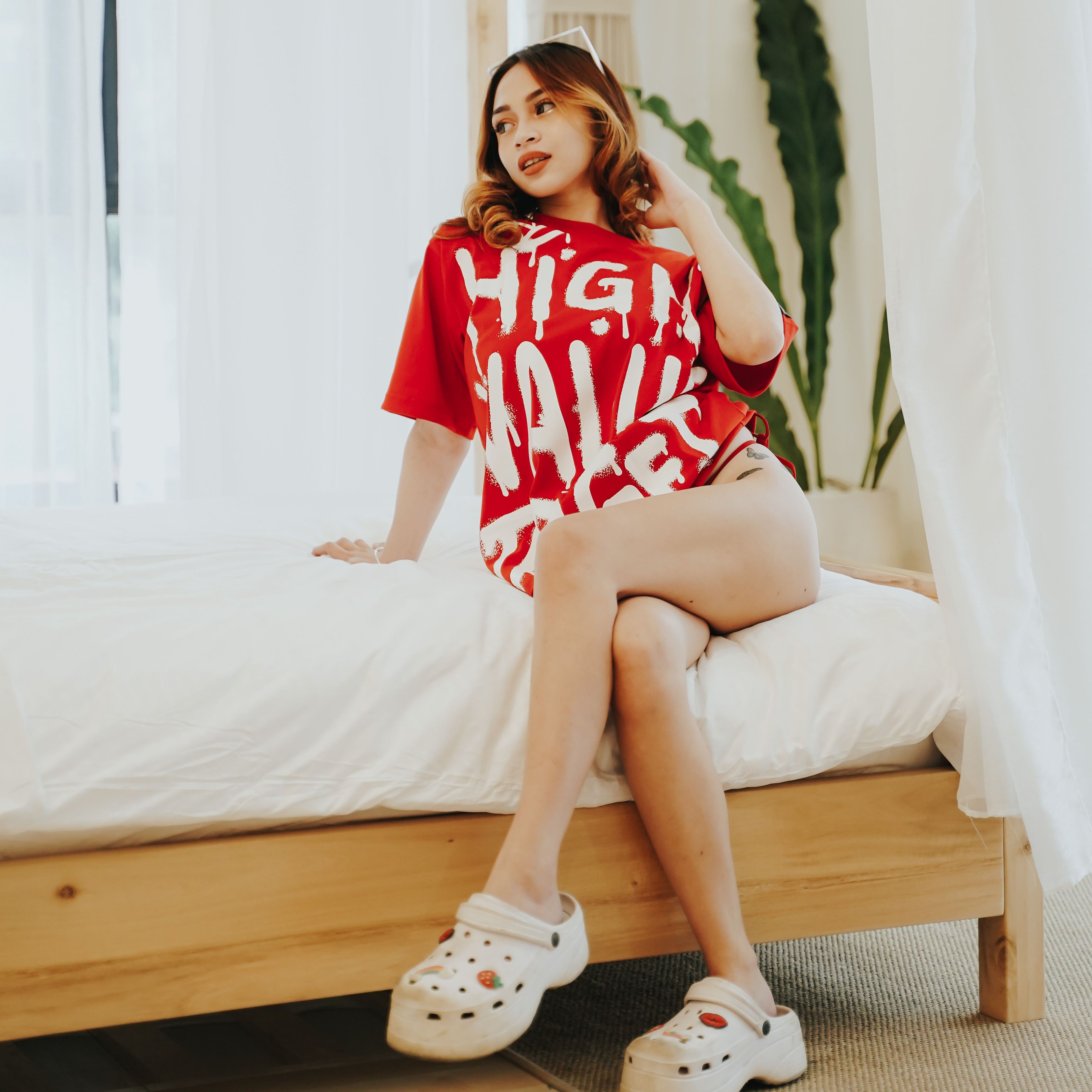 HIGH VALUE TARGET "SPRAY PAINT BIG PRINT" RED CVC COTTON UNISEX T-SHIRT