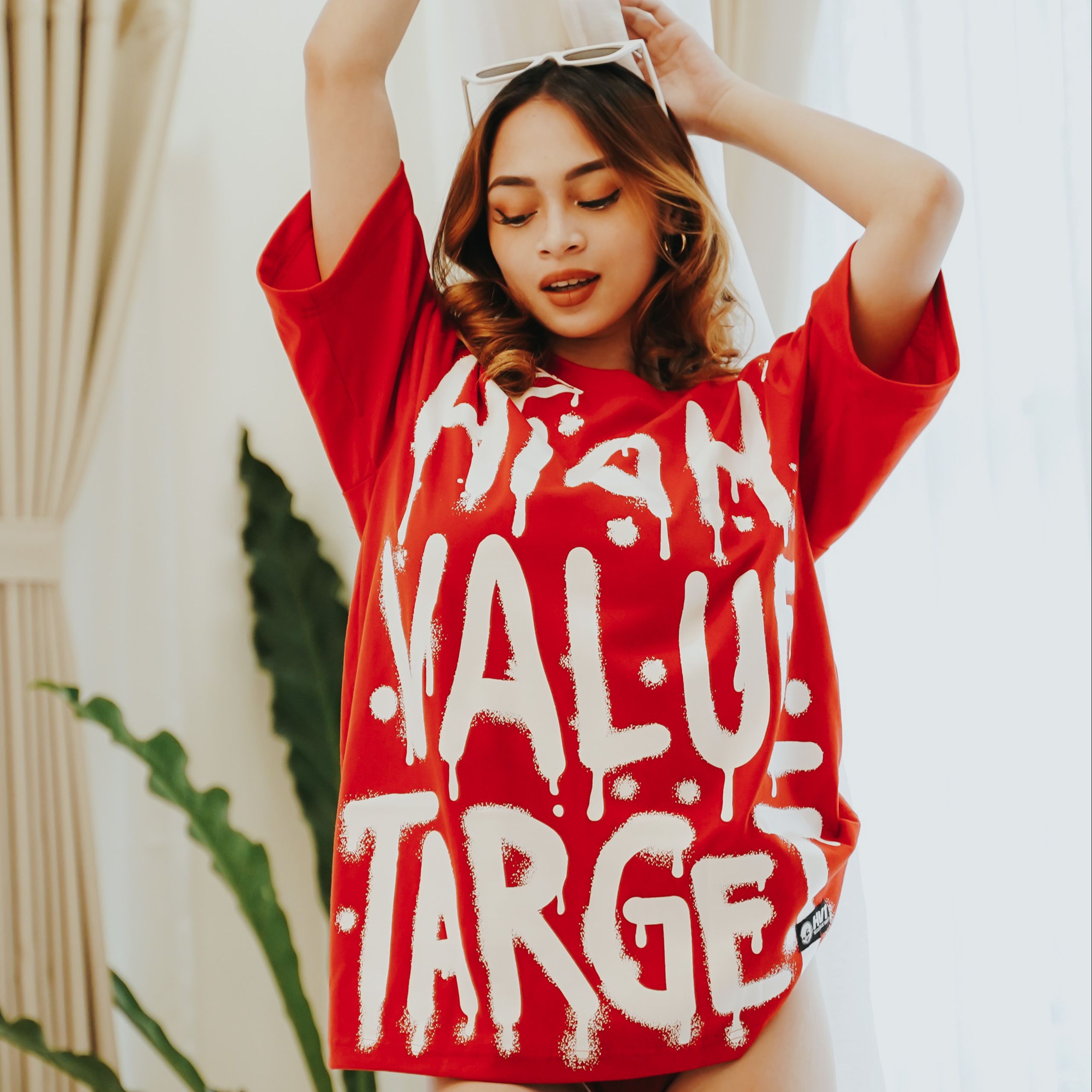 HIGH VALUE TARGET "SPRAY PAINT BIG PRINT" RED CVC COTTON UNISEX T-SHIRT